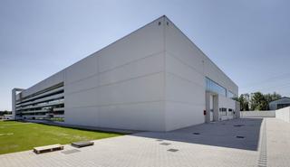 Wohngrundstück in Montigalà. Solar industrial  en montigalà badalona