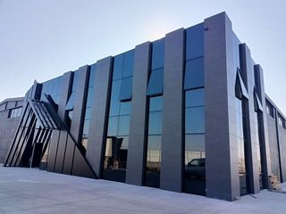 Solar industrial en Montigalà. Suelo industrial en esquina en montigalà badalona