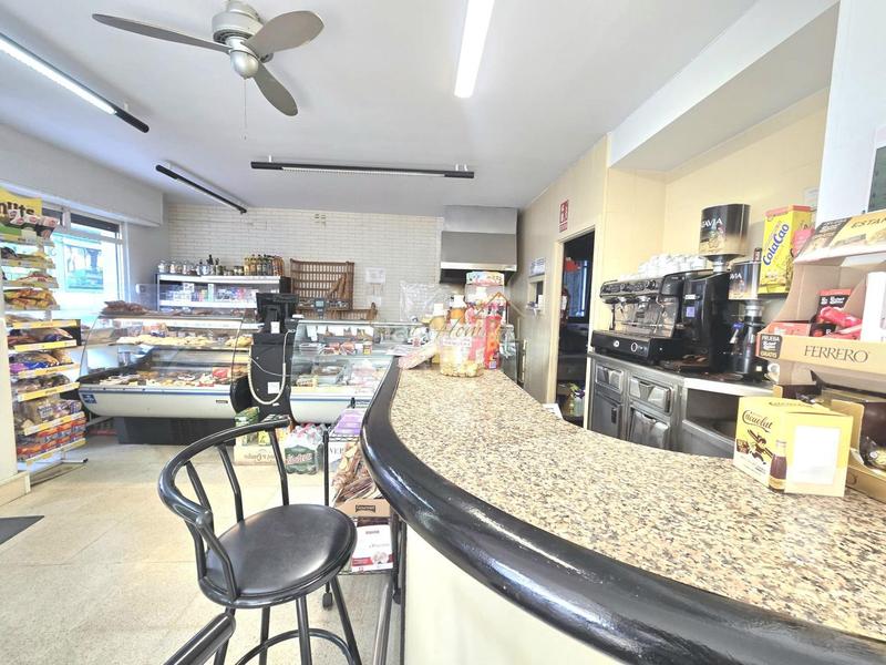 Foto eb59a6f9-eaef-48a1-b9d6-2f40651423b5. Affitto locale commerciale in Centre Masnou (El)