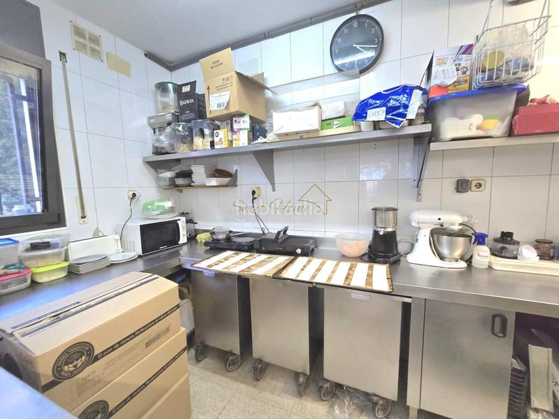 Foto 506d300f-a08d-4f7e-b709-53c13752cc59. Location local commercial dans Centre Masnou (El)