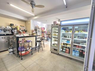 Traspàs Local Comercial a Centre. En exclusiva  cafetería, pastelería y panadería histórica en el