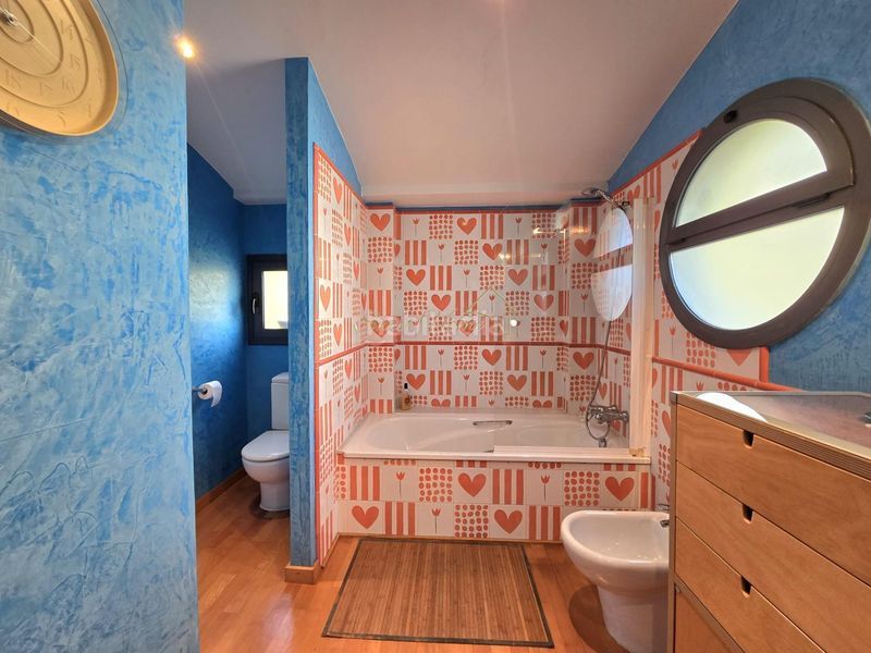 Foto 0bc1c4f3-230e-4fb0-95be-d6bf6c13bebf. Casa amb calefacció aparcament piscina a Teià