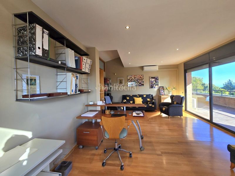 Foto 35f4e51f-c2af-4f66-86a8-d36007da1980. Casa amb calefacció aparcament piscina a Teià