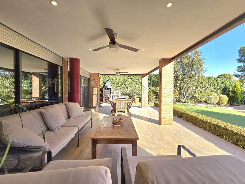 Foto bc085994-2200-4280-b8a5-5fa41fad0b4a. Casa amb calefacció aparcament piscina a Teià