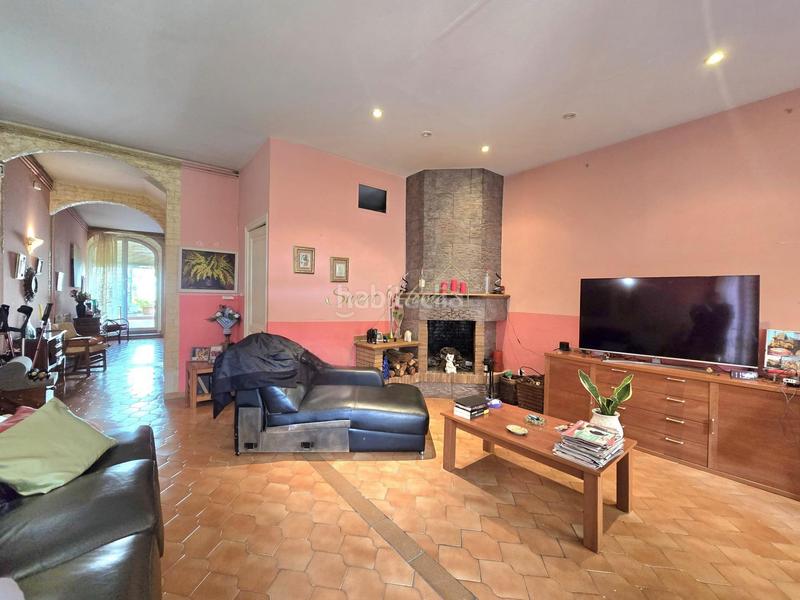 Foto 3c85b296-f4df-4724-b8b0-b47ae69d75bf. Casa amb calefacció a Centre-Nucli Antic Premià de Mar