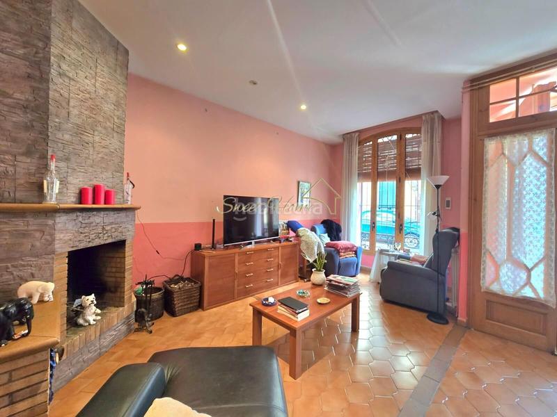 Foto 8087a515-4086-44dd-8c79-0136501db38f. Casa amb calefacció a Centre-Nucli Antic Premià de Mar