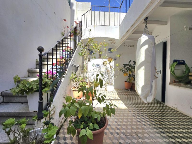Foto e35ba167-4f35-49b3-8190-3eee647e7bc4. Casa amb calefacció a Centre-Nucli Antic Premià de Mar