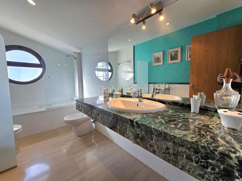 Foto 56be99f8-fdc5-4436-8509-55fd3b46d5f7. Maison avec chauffage parking piscine dans Teià