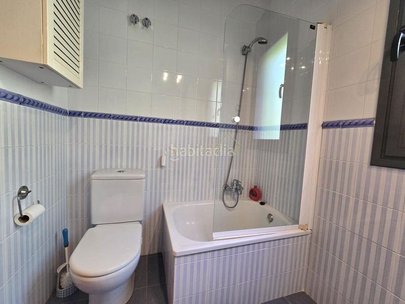 Foto 8bd955bd-b587-42a1-8b2d-cf320571f0db. Casa amb calefacció aparcament piscina a Teià