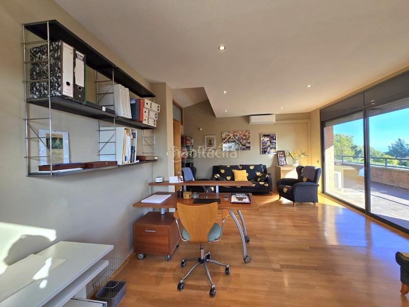 Foto d3b84ed7-4ed9-4c3e-9e18-3a84786a8a85. Maison avec chauffage parking piscine dans Teià