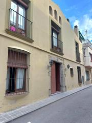 Maison à Nucli Urbà. Casa chalet riformato al centro