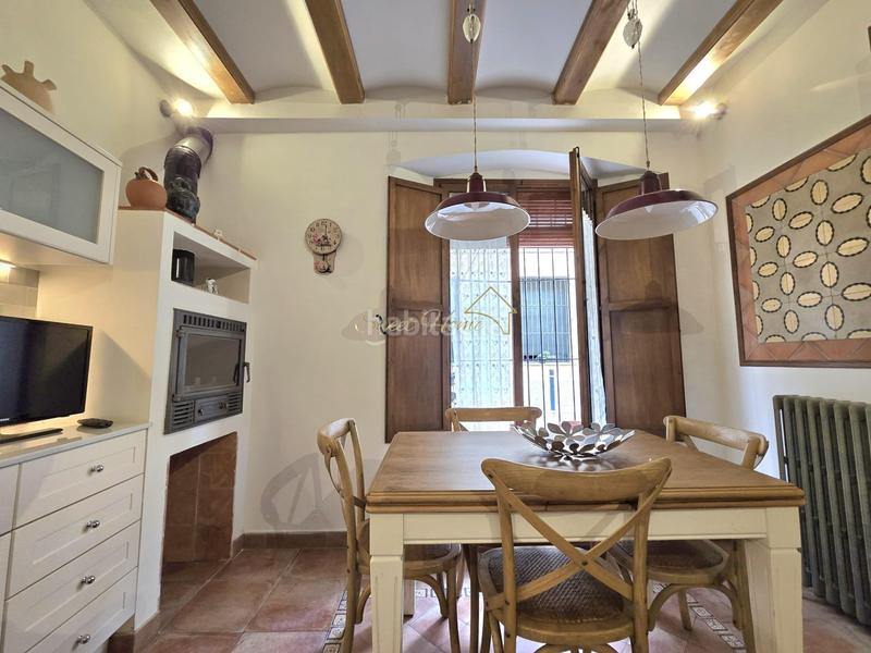 Foto 04b4ac4f-dcb6-4e18-9d6a-65c7af9cc96e. Casa con riscaldamento in Nucli Urbà Argentona