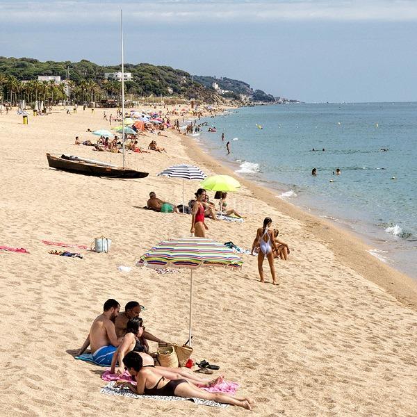 Foto 24623d53-a178-4cfa-8a88-ba3dffba7c2a. Edifici a Canet de Mar