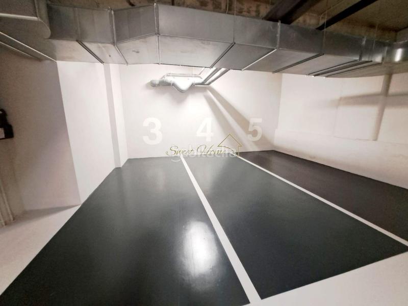 Foto 04ff11ab-2a05-408f-a4ad-ee0682e81acf. Parking coche plaza de parking coche mediano en Centre Masnou (El)