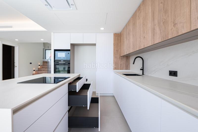 Foto 7a6a07e5-4e1a-4aff-a108-bff35f622da3. Casa con riscaldamento parcheggio piscina in Teià