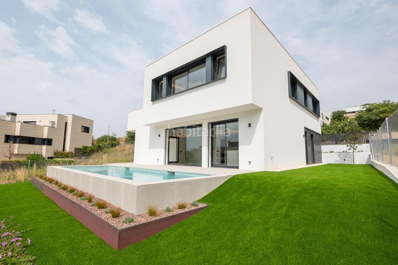 Foto ad0d4b8d-29ca-4d7f-b40e-d45cd7d38c6c. Casa con riscaldamento parcheggio piscina in Teià