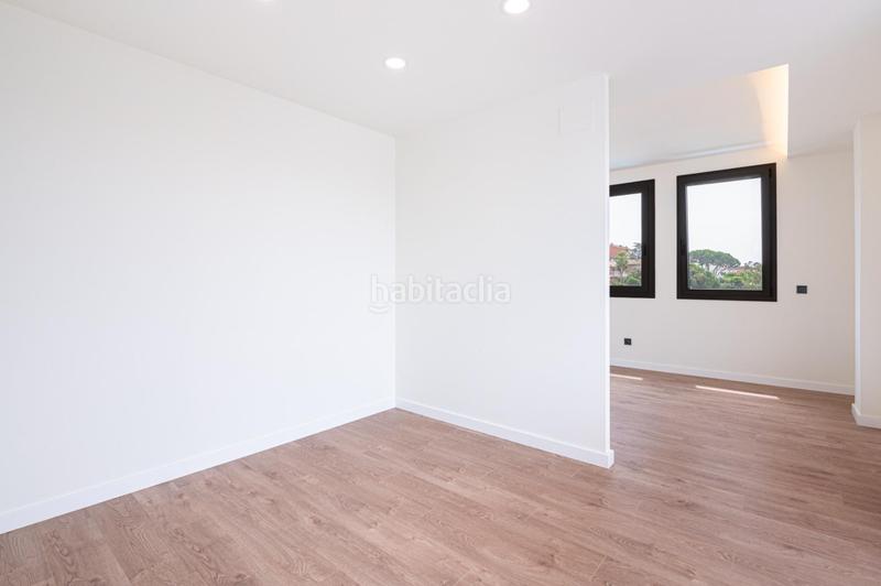 Foto b85c5c7c-13dd-468d-8408-a7512fc1e241. Casa con riscaldamento parcheggio piscina in Teià