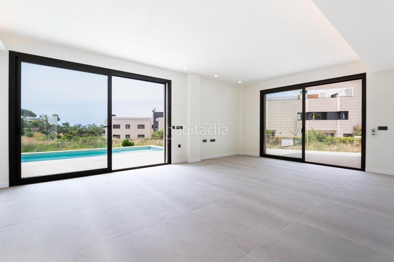 Foto f6c054e7-673a-443f-9cad-5e11901b2dc8. Casa con riscaldamento parcheggio piscina in Teià