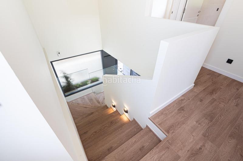 Foto fd9474dc-d3f0-42f6-a4d2-3ab119e478cb. Casa con riscaldamento parcheggio piscina in Teià