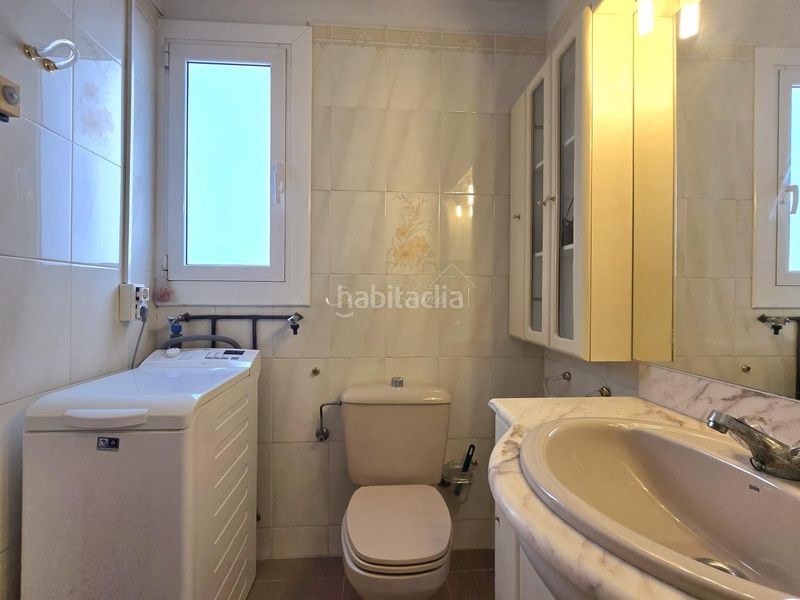 Foto ed52059b-f52a-4dca-a27c-2763e04eb02d. Casa adossada amb calefacció aparcament a Tiana