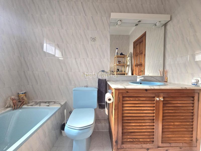 Foto 47537d84-f188-4769-91d0-65d206661c1b. Casa amb calefacció aparcament piscina a Centre Masnou (El)