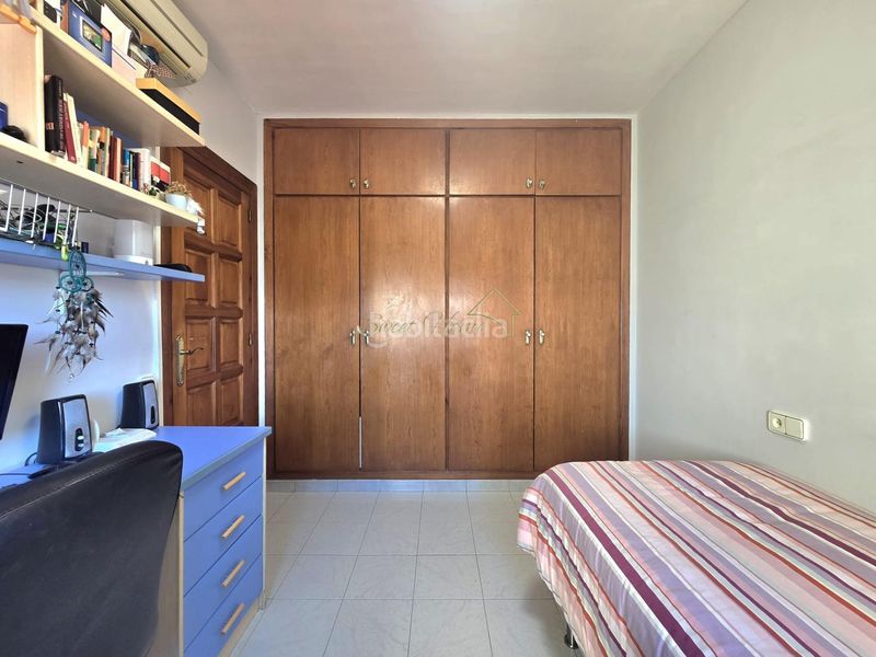Foto 539b18ce-4d3e-4d12-a79a-e3f7bc2af901. Casa amb calefacció aparcament piscina a Centre Masnou (El)