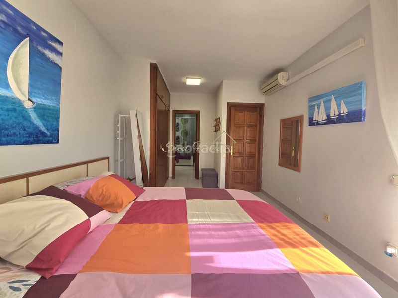 Foto 9aabd188-aeb3-4c81-b028-4929b0ee5e77. Casa amb calefacció aparcament piscina a Centre Masnou (El)