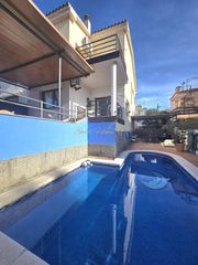 Casa in Centre. Vivienda exclusiva con piscina cerca de la playa