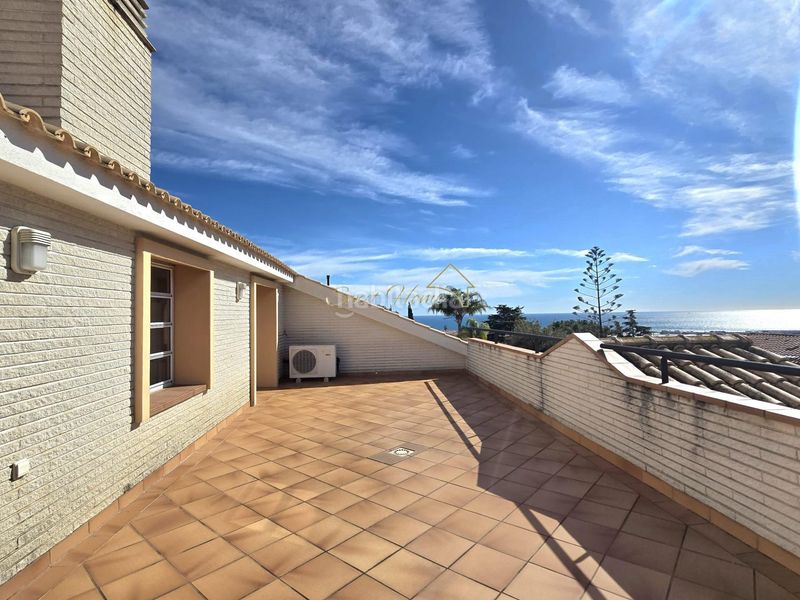 Foto a4d40958-ec6c-4ae2-8cc9-b74b38830be7. Casa amb calefacció aparcament piscina a Vilassar de Dalt