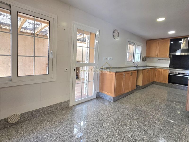 Foto be86d74b-6ae3-4bee-bcab-d1b2d2785b91. Casa amb calefacció aparcament piscina a Vilassar de Dalt