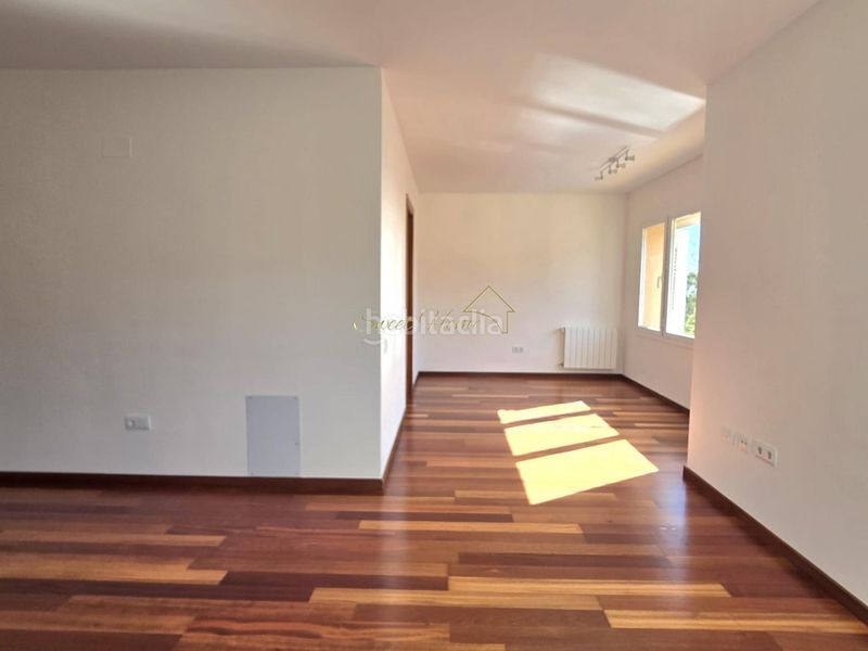 Foto c658adc3-492f-432b-b3c1-4c5fdbd2294e. Casa amb calefacció aparcament piscina a Vilassar de Dalt