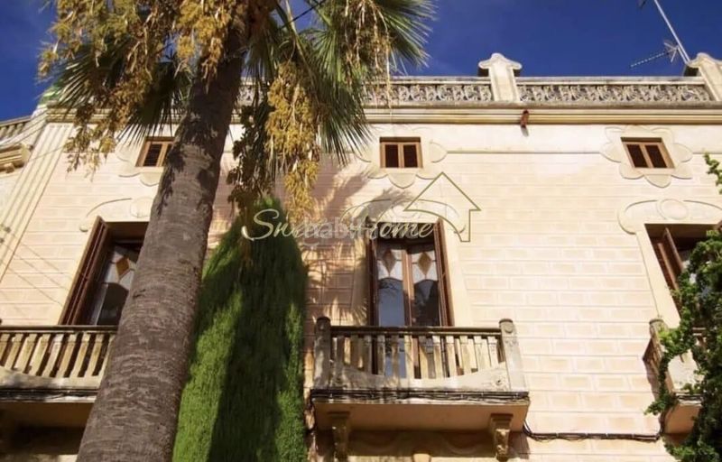 Foto c85a95cd-864e-463c-b43e-e07df28e5122. Casa amb aparcament a Centre Masnou (El)