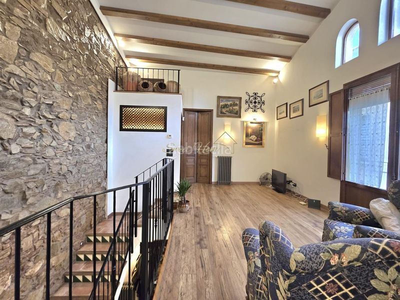 Foto 284f8217-e3c9-4516-a170-fc1ec6a184e9. Casa elegancia renovada en el corazón en Nucli Urbà Argentona