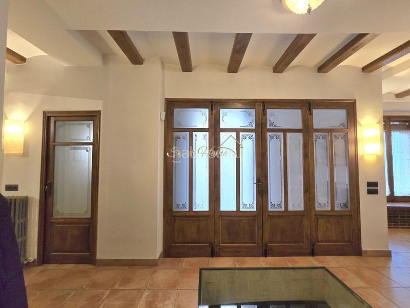 Foto 30095ea3-cc4f-4fa8-8dce-d63b7d922682. Casa elegancia renovada en el corazón en Nucli Urbà Argentona