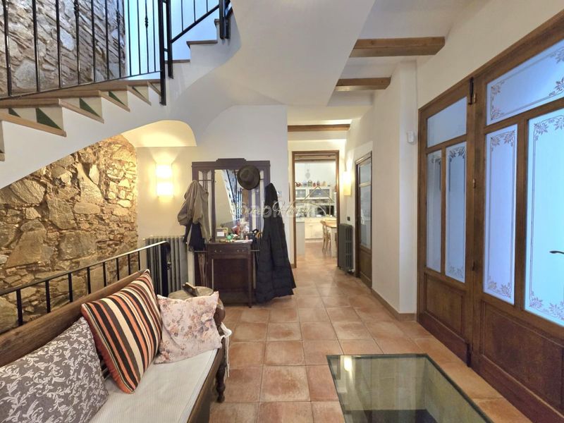 Foto 45487fe9-47c4-4c8f-9e1f-03573d148a4a. Casa elegancia renovada en el corazón en Nucli Urbà Argentona