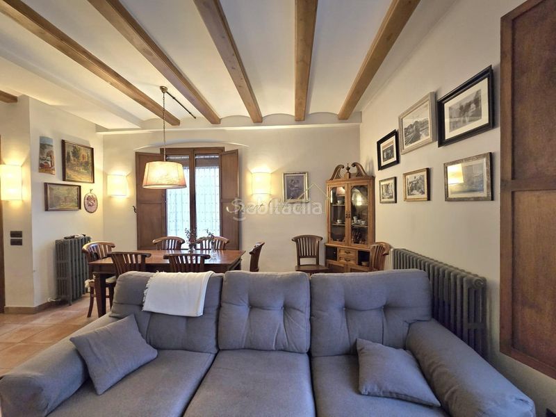 Foto 66ac385a-c672-43b4-897e-9bc465207dc1. Casa elegancia renovada en el corazón en Nucli Urbà Argentona