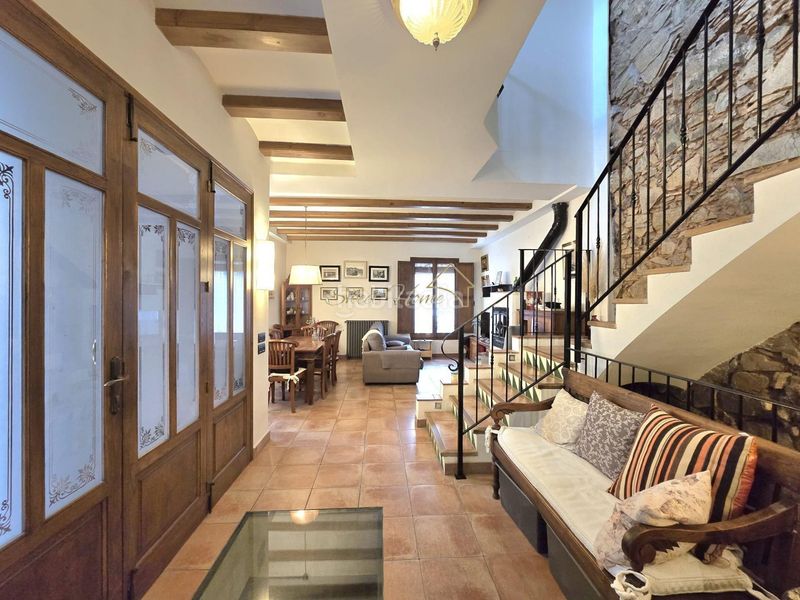 Foto aa85a638-4c17-486c-ac4d-479ee6c69ffa. Casa elegancia renovada en el corazón en Nucli Urbà Argentona