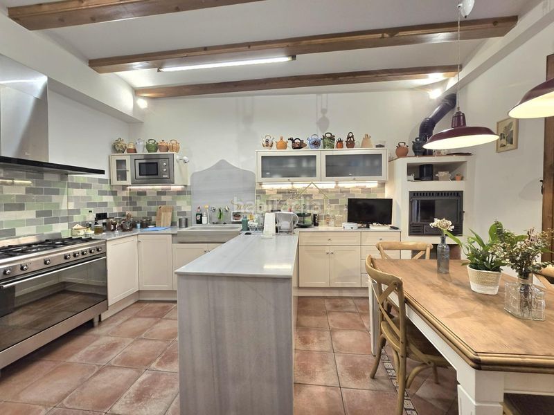 Foto be501b56-ca4f-4b40-80a1-bfd90e34f3e1. Casa elegancia renovada en el corazón en Nucli Urbà Argentona