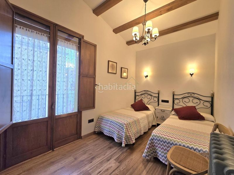 Foto cbae2f1b-e87b-4478-9648-94d8958f2bdc. Casa elegancia renovada en el corazón en Nucli Urbà Argentona