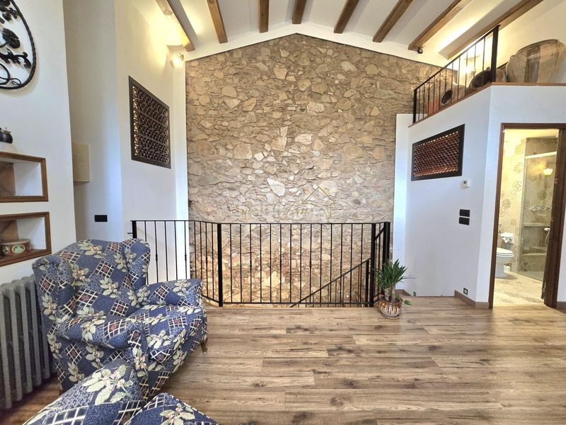 Foto f2aefaf1-d4a2-4c74-ab63-7b415725d667. Casa elegancia renovada en el corazón en Nucli Urbà Argentona