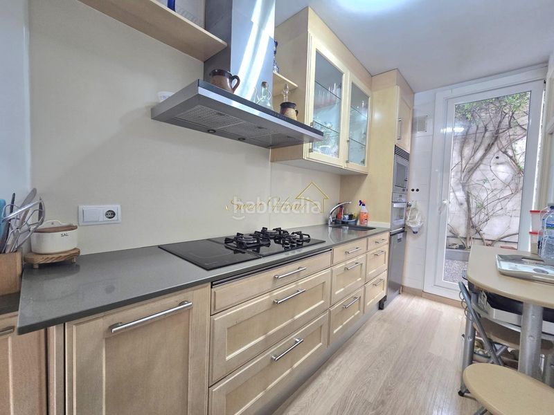 Foto a80abd59-eb08-465c-9380-0a86f1a7c0ff. Casa adossada amb calefacció aparcament a Tiana