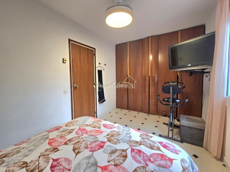 Foto a8ebf006-922c-4394-a8b7-b4a659b2e434. Casa adossada amb calefacció aparcament a Tiana