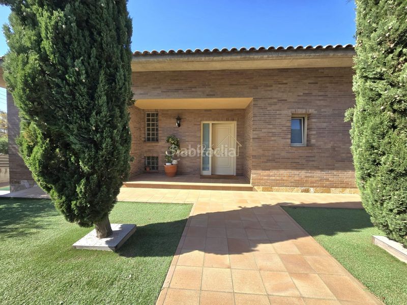 Foto 55b3594e-b08c-43cc-bd4b-db8763d35da9. Casa amb calefacció aparcament piscina a Cabrils