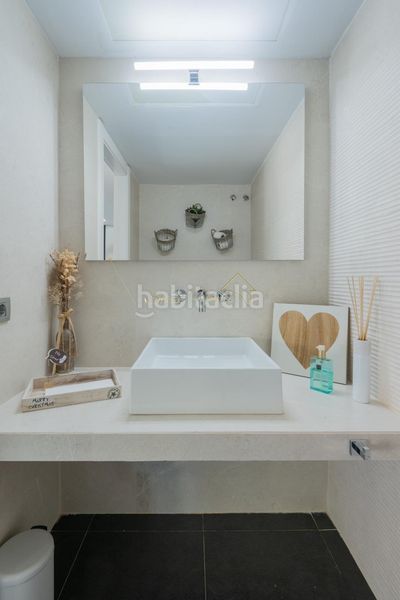 Foto a366af70-32d8-4a36-b2c5-66c131e48f75. Xalet amb calefacció aparcament piscina a Alella
