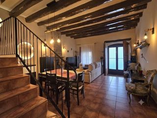 Casa a Vilassar de Dalt. Casa unifamiliar reformada de 166 m2 en el centro de vilassar de