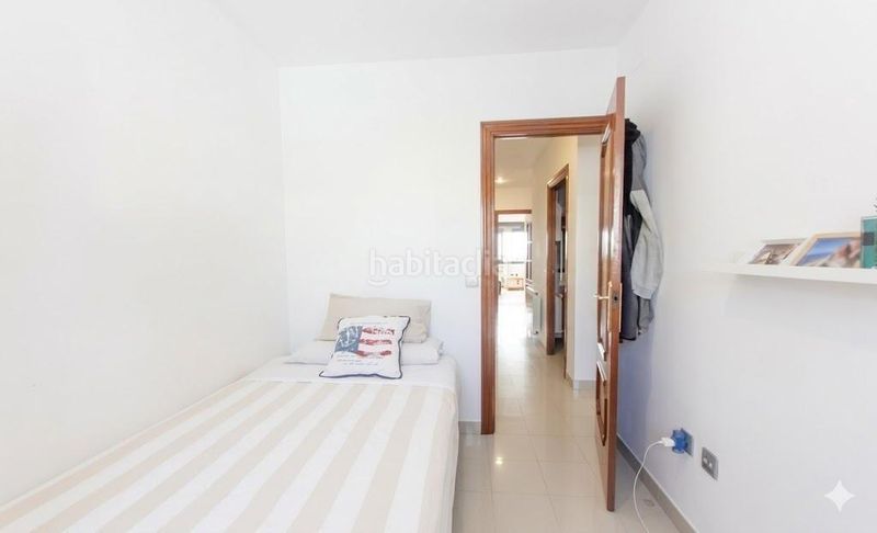 Foto b8f5e892-1d77-43c6-af70-1739dbd2ce43. Casa amb aparcament a Nucli Urbà Argentona