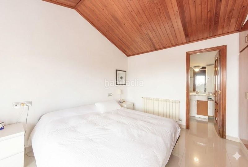 Foto c9f2a457-5ee6-4e75-9c96-7b804df0e948. Casa amb aparcament a Nucli Urbà Argentona