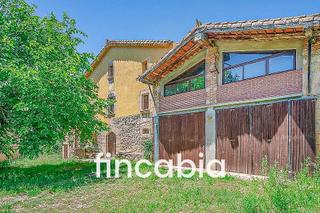 Casa a Riudarenes. Masía catalana y finca rústica en venta en santa coloma de farne