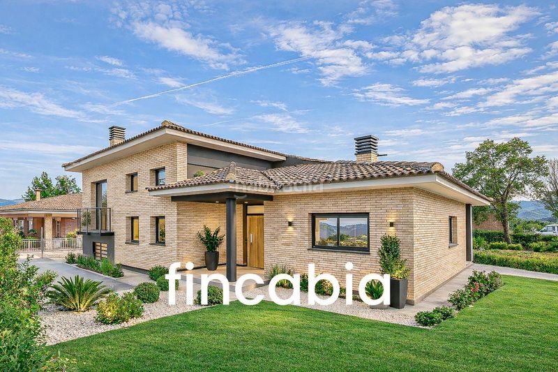 Foto e8e84788-6e6e-4584-9615-78decc71a736. Casa amb aparcament piscina a Caldes de Malavella