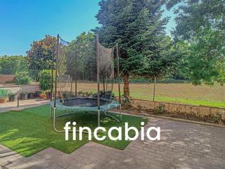 Maison à Riudarenes. Casa adosada con jardín en venta en riudarenes naturaleza, tranq